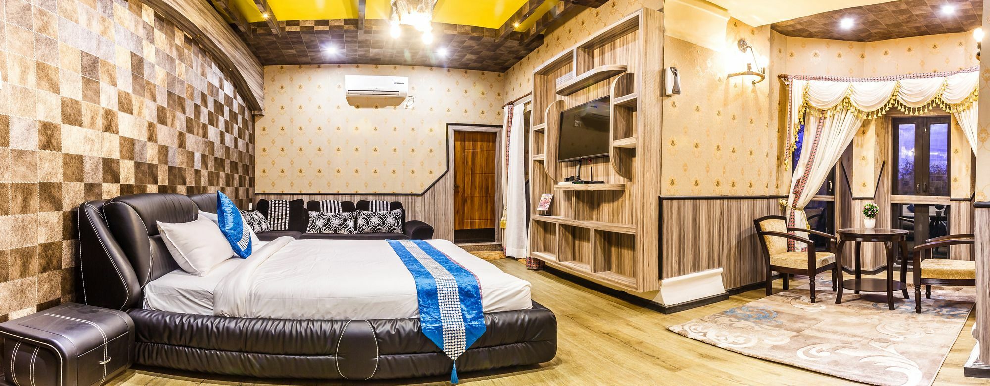 Royal Empire Boutique Hotel Κατμαντού Εξωτερικό φωτογραφία